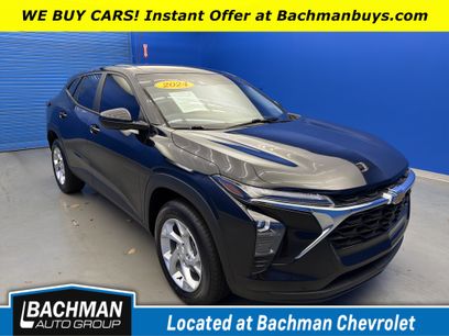 Used 2024 Chevrolet Trax LS w/ LS Convenience Package