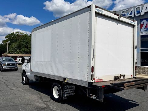 Used 2019 Ford E-350 and Econoline 350 Super Duty w/ Power Windows & Locks Group RWD image 8