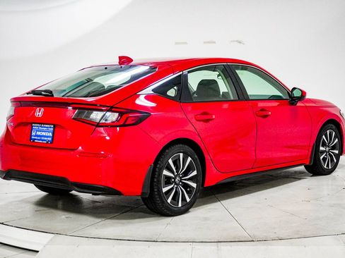 Used 2024 Honda Civic EX-L image 7
