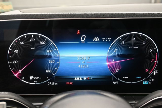 Used 2025 Mercedes-Benz GLE 350 4MATIC image 9