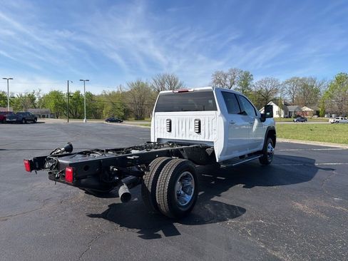 New 2026 GMC Sierra 3500 SLE w/ SLE Convenience Package AWD/4WD image 5