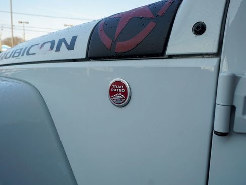 Used 2016 Jeep Wrangler Unlimited Rubicon image 8