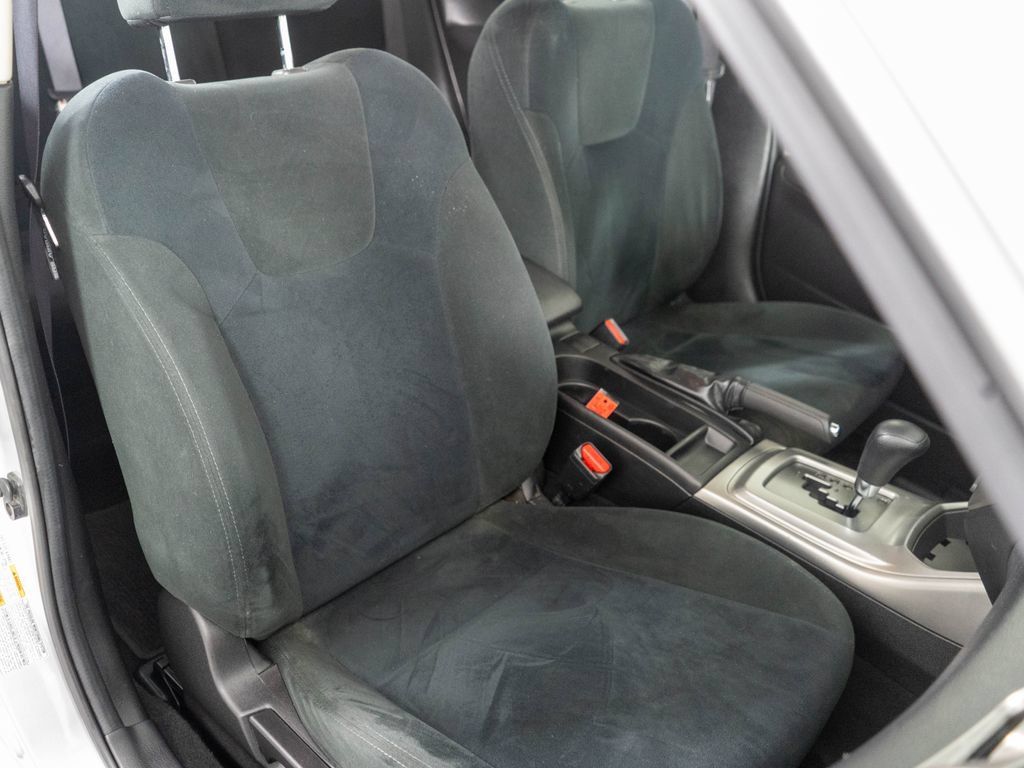 Used 2010 Subaru Impreza 2.5i AWD/4WD image 7