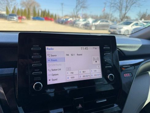 Used 2021 Toyota Camry LE FWD image 23