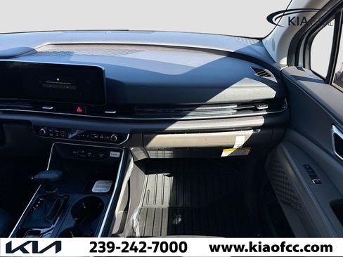 New 2026 Kia Carnival EX image 18