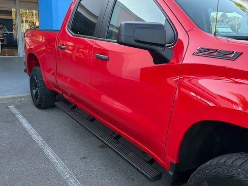 Used 2024 Chevrolet Silverado 1500 Custom Trail Boss w/ LPO, Dark Essentials Package AWD/4WD image 7