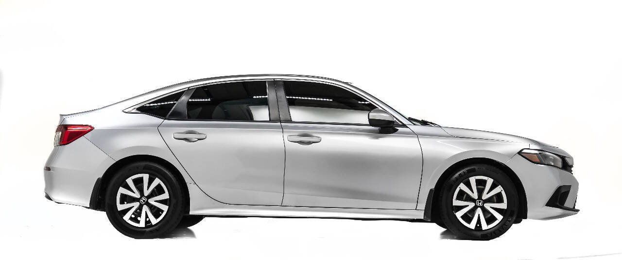 Used 2023 Honda Civic LX image 5