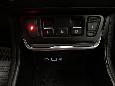 Used 2019 GMC Terrain SLT AWD/4WD image 23