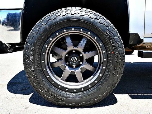 Used 2014 Chevrolet Silverado 1500 LT AWD/4WD image 9