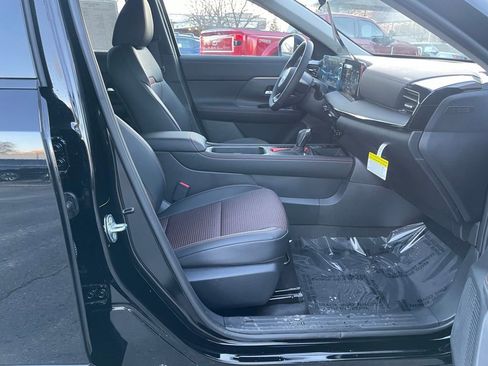 New 2026 Nissan Kicks SR image 27