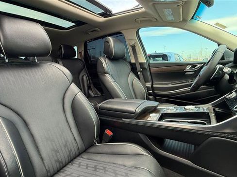 Used 2023 Genesis GV80 3.5T w/ Advanced Package image 36