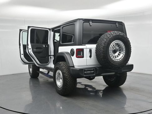Used 2026 Jeep Wrangler Unlimited Sport AWD/4WD image 30
