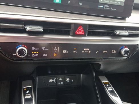Used 2024 Kia Sorento X-Line EX AWD/4WD image 18