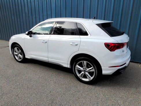 Used 2023 Audi Q3 2.0T Premium AWD/4WD image 3