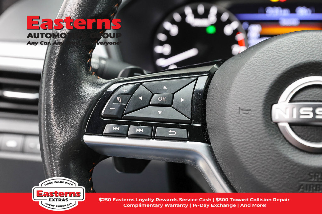Used 2024 Nissan Altima 2.5 SR FWD image 16