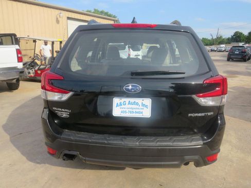 Used 2020 Subaru Forester Premium w/ Alloy Wheel Package image 5