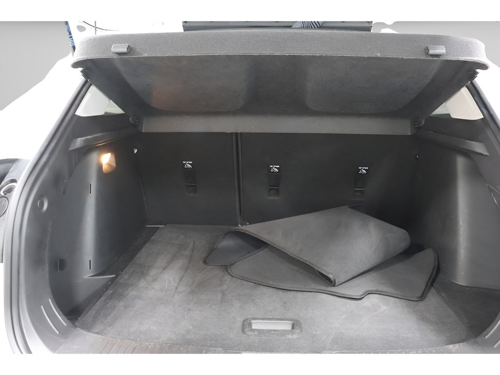 Used 2025 Chevrolet Trax LT w/ LT Convenience Package FWD image 25