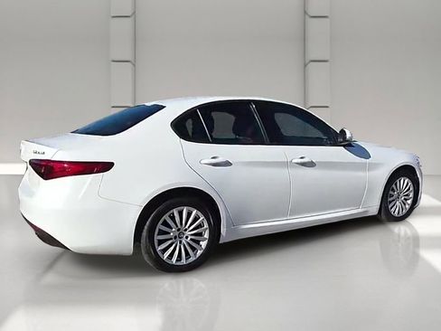 Used 2022 Alfa Romeo Giulia Sprint image 42