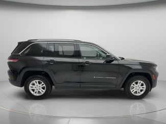 Used 2023 Jeep Grand Cherokee Laredo AWD/4WD video 2