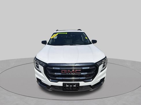 Used 2024 GMC Terrain AT4 w/ Infotainment Package II AWD/4WD image 8