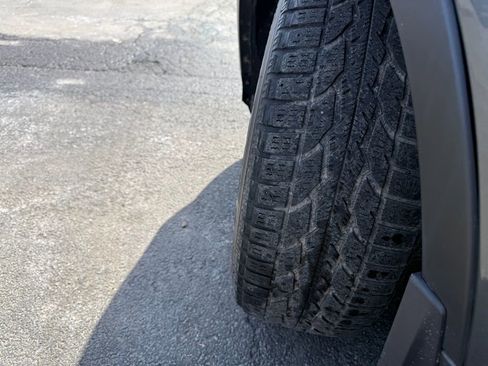 Used 2017 Ford Escape SE w/ Equipment Group 201A image 7