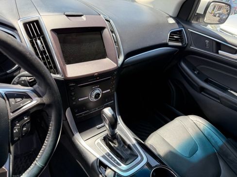 Used 2018 Ford Edge Titanium w/ Equipment Group 301A FWD image 14