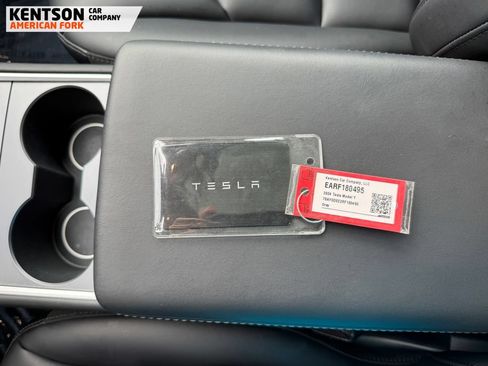 Used 2024 Tesla Model Y Long Range AWD/4WD image 34