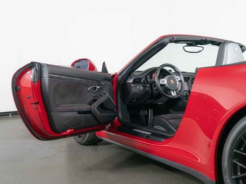 Used 2015 Porsche 911 Carrera 4 GTS AWD/4WD image 14