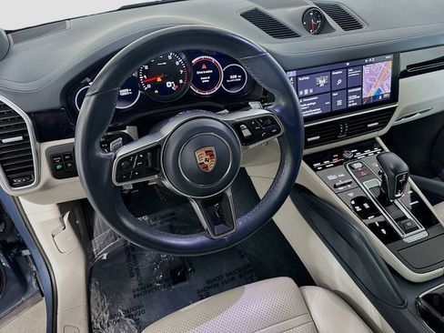 Certified 2019 Porsche Cayenne AWD/4WD image 24