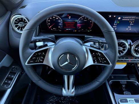 New 2026 Mercedes-Benz GLB 250 image 15