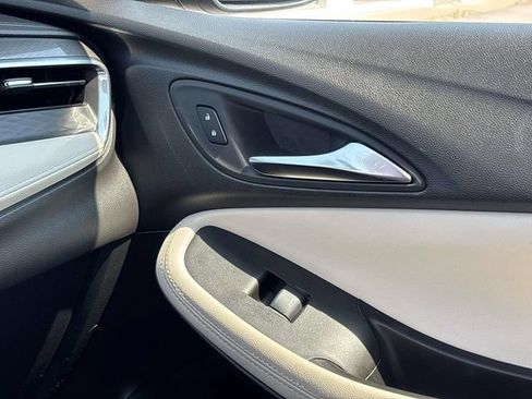 Used 2024 Buick Encore GX Avenir w/ Avenir Convenience Package AWD/4WD image 30