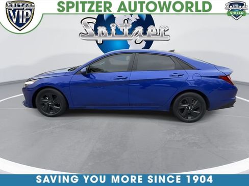 Used 2023 Hyundai Elantra SEL w/ Cargo Package FWD image 9