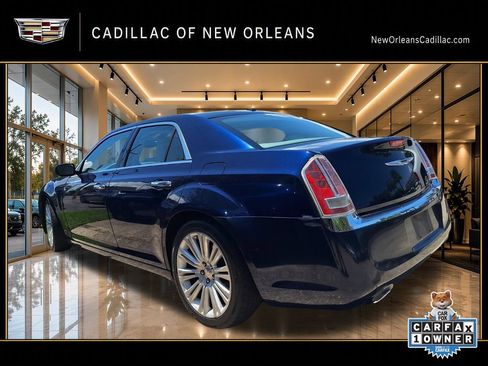 Used 2013 Chrysler 300 C RWD image 3