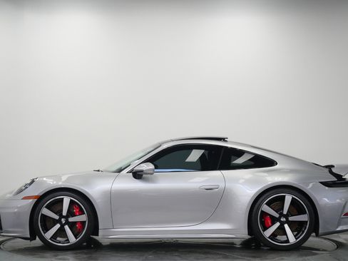 Used 2025 Porsche 911 Carrera S image 6