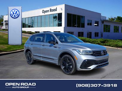 Used 2022 Volkswagen Tiguan SE R-Line