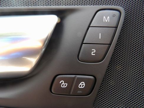 New 2026 Volvo XC60 B5 Plus w/ Protection Package Premier image 13