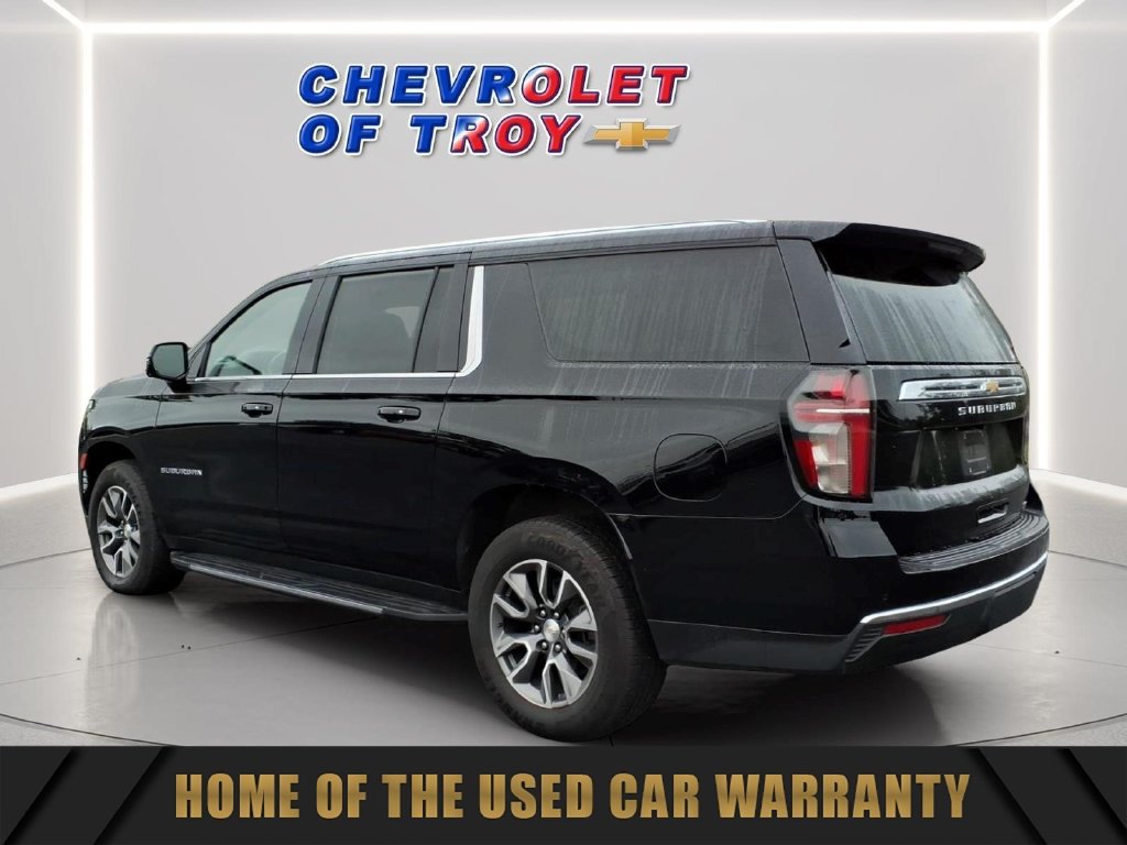 Used 2023 Chevrolet Suburban LT w/ LT Signature Plus Package AWD/4WD image 7