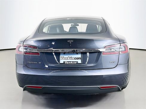 Used 2016 Tesla Model S 70D image 7