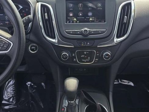 Used 2023 Chevrolet Equinox LT image 9