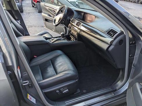 Used 2017 Lexus LS 460 AWD w/ Comfort Package image 19