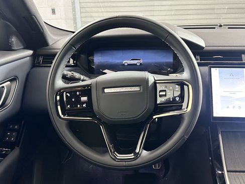 Used 2026 Land Rover Range Rover Velar Dynamic SE AWD/4WD image 14