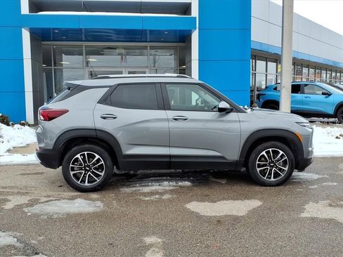Used 2024 Chevrolet TrailBlazer LT w/ LT Cold Weather Package image 10