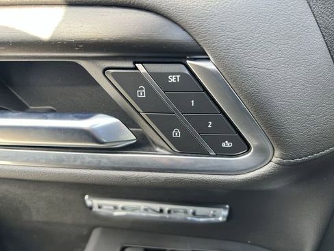 Used 2025 GMC Sierra 1500 Denali image 30
