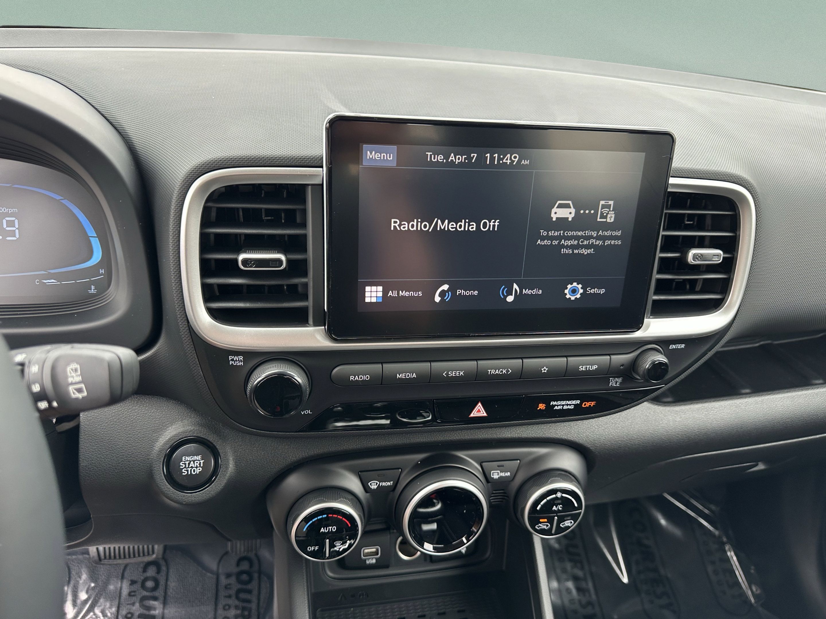 New 2026 Hyundai Venue SEL FWD image 24