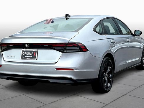 Used 2025 Honda Accord SE image 13