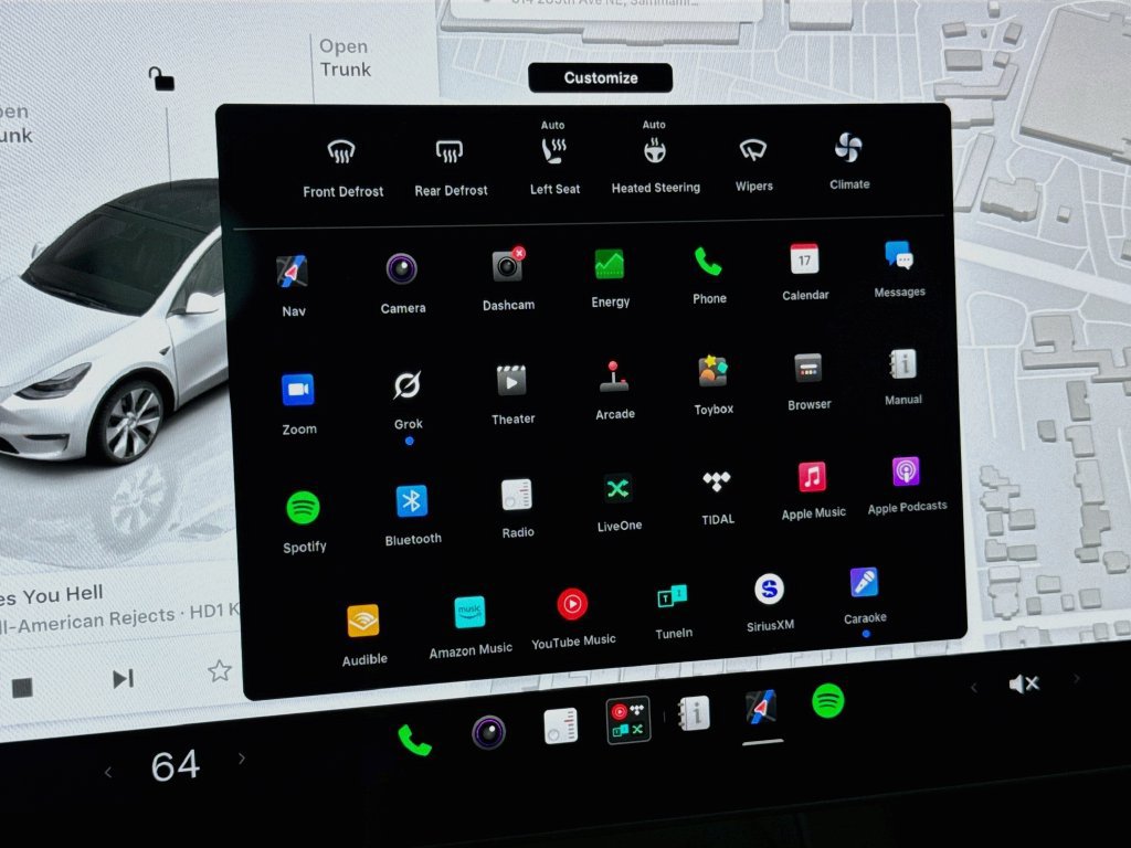 Used 2022 Tesla Model Y Long Range AWD/4WD image 26