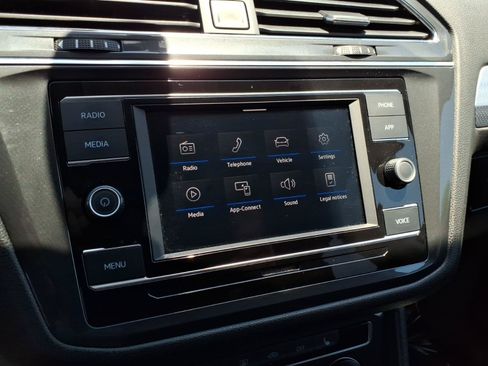 Certified 2023 Volkswagen Tiguan S FWD image 26