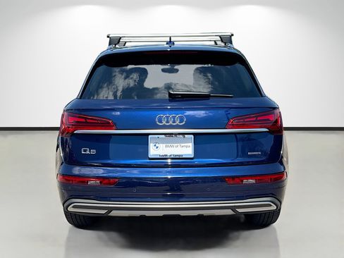 Used 2021 Audi Q5 Premium w/ Convenience Package image 4