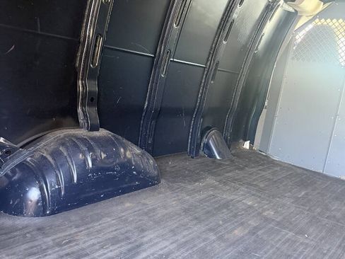 Used 2015 Chevrolet Express 2500 w/ Cold Climate Package RWD image 7