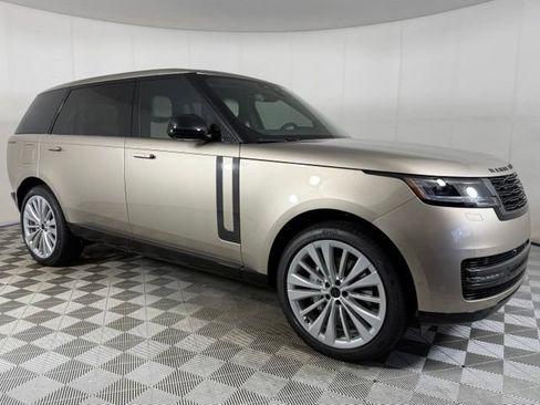 New 2026 Land Rover Range Rover Long Wheelbase SE AWD/4WD image 10